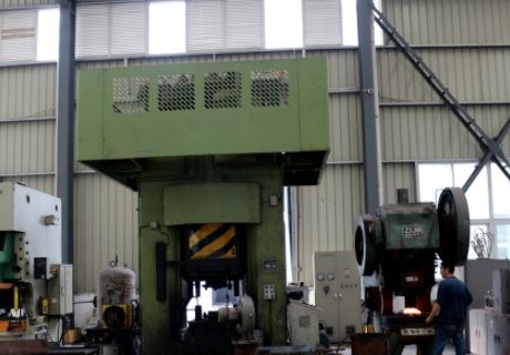 Sichuan Qingjiang Machinery Co., Ltd. linea di produzione del fabbricante